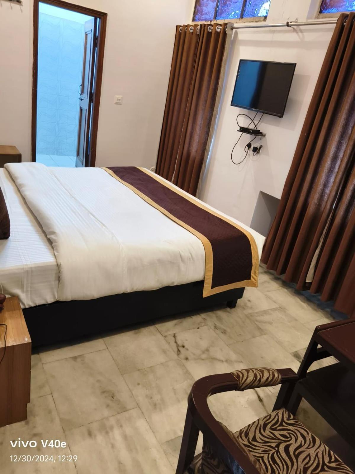 Hotel Anand Inn-Top Family Hotels Business Hotels Best Couple Friendly Hotel In Lucknow Exterior foto