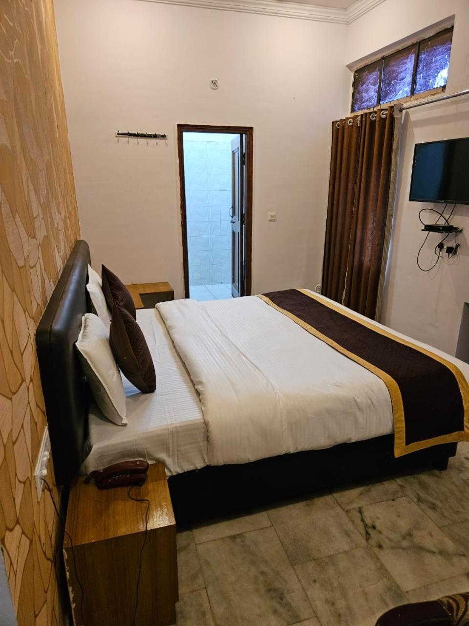 Hotel Anand Inn-Top Family Hotels Business Hotels Best Couple Friendly Hotel In Lucknow Exterior foto